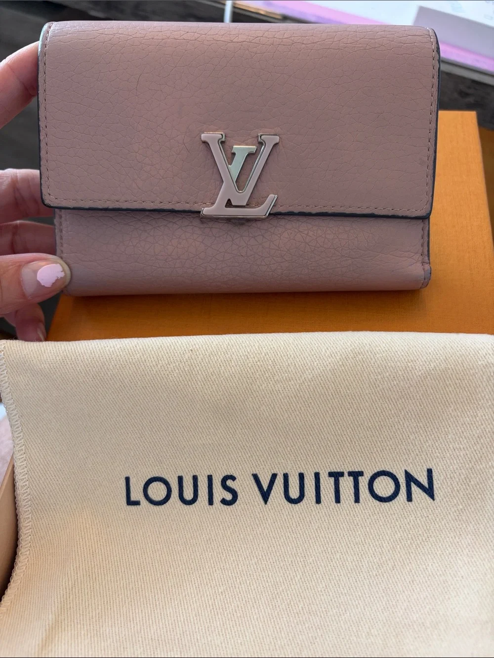 Louis Vuitton Capucines Mauve Pink Compact Leather Wallet with LV Metal Logo